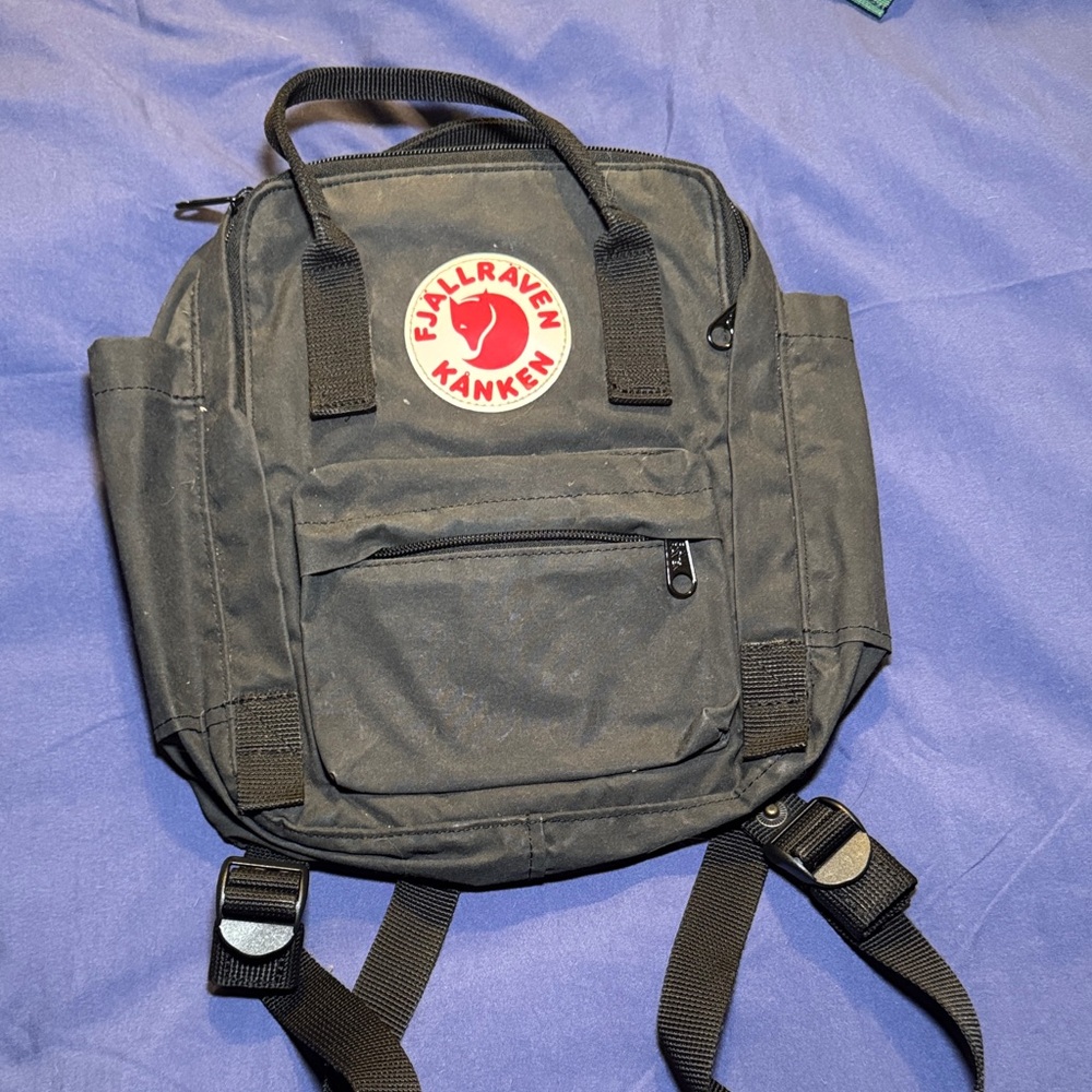 Fjallraven Kånken Mini  Backpack black